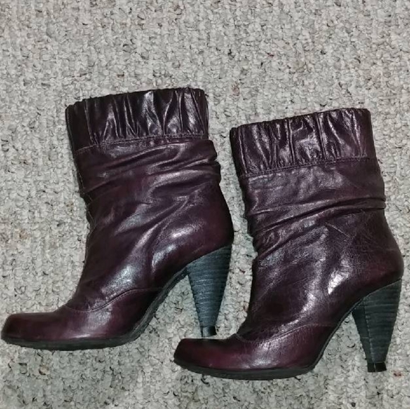 Virus purple heeled boots. - Picture 2 of 6